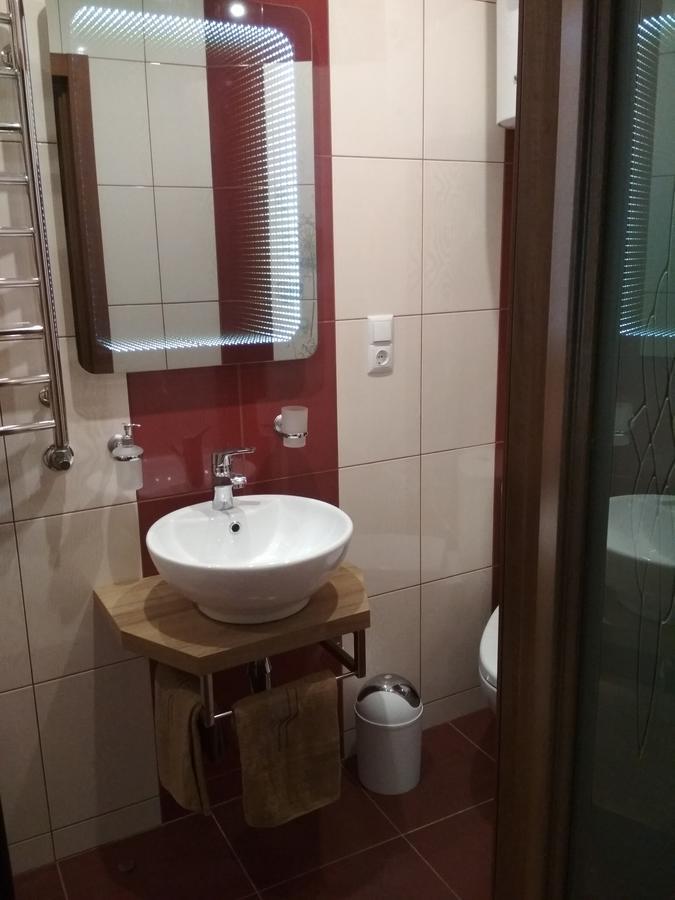דירות לבוב Cosy flat מראה חיצוני תמונה